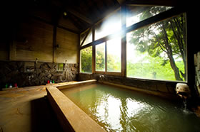 翡翠之庄関連施設、温泉